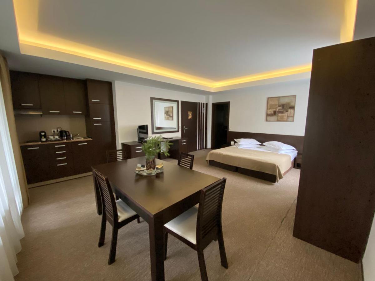 Hotel Smart Sinaia Eksteriør bilde